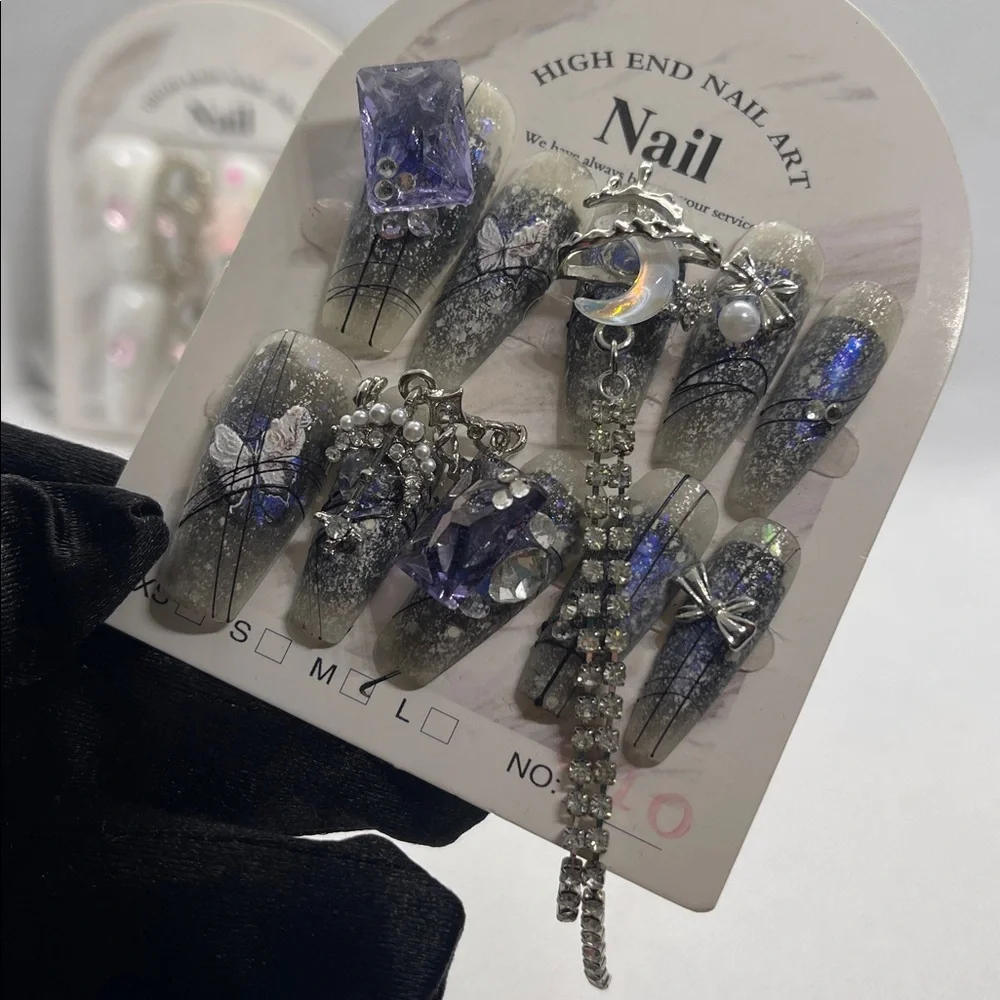 M size custom Silver and Blue Nail Art Set